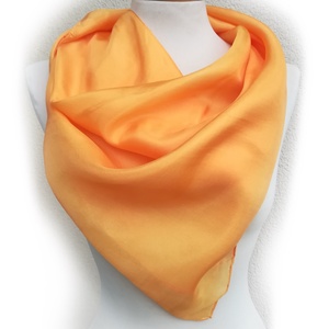 világos narancs selyemkendő 90x90cm - Meska.hu