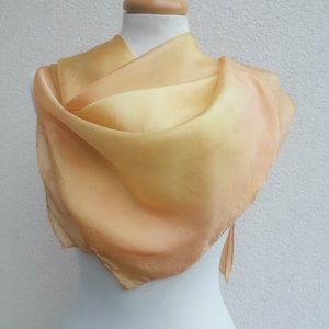 aranybézs átmenet selyemkendő 90x90cm, Ruha & Divat, Sál, Sapka, Kendő, Kendő, Selyemfestés, MESKA