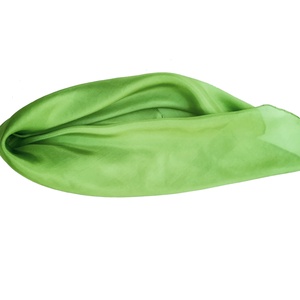 lágy zöld kis selyemkendő 55x55cm, Ruha & Divat, Sál, Sapka, Kendő, Kendő, Selyemfestés, MESKA