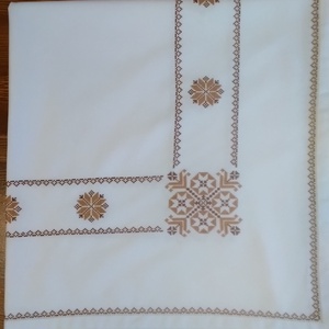 Asztalterítő, asztalközép - otthon & életmód - dekoráció - asztal és polc dekoráció - asztaldísz - Meska.hu