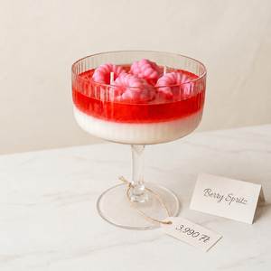 Berry Spritz, Otthon & Életmód, Gyertya, illat, aroma, Gyertya, Gyertya-, mécseskészítés, Látványos, koktélpohárba öntött gyertya édes, gyümölcsös málnaillattal és málnadíszekkel. Igazi kül..., MESKA
