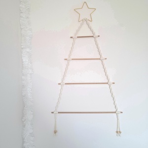 Makramé díszíthető fali karácsonyfa - karácsony - karácsonyi lakásdekoráció - karácsonyfa, grincsfa - Meska.hu