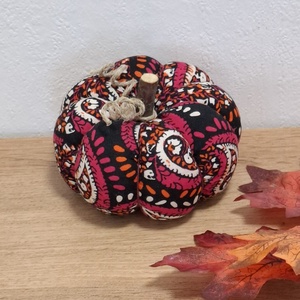 Őszi varrott tök dekoráció /9 cm/, Otthon & Életmód, Dekoráció, Halloween, Halloweeni tök, Varrás, MESKA