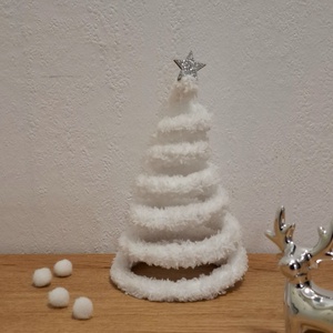 Drót karácsonyfa /kicsi/, Karácsony, Karácsonyi lakásdekoráció, Karácsonyfa, grincsfa, Csomózás, MESKA