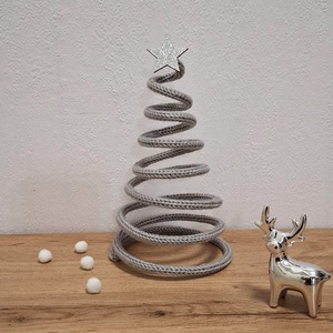 Drót karácsonyfa, Karácsony, Karácsonyi lakásdekoráció, Karácsonyfa, grincsfa, Csomózás, MESKA