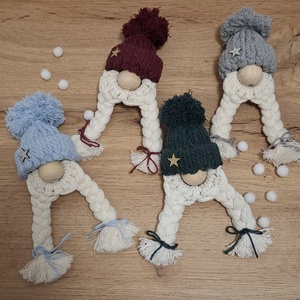 Makramé karácsonyi manó /szakállas/ - karácsony - karácsonyi lakásdekoráció - karácsonyi manók, figurák - Meska.hu