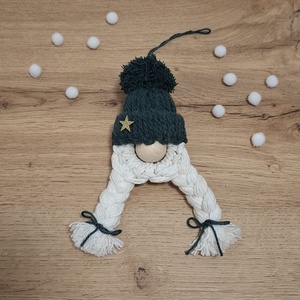 Makramé karácsonyi manó /copfos/, Karácsony, Karácsonyi lakásdekoráció, Karácsonyi manók, figurák, Csomózás, MESKA