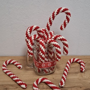 Makramé karácsonyi cukorrúd /zöld/ - karácsony - karácsonyi lakásdekoráció - karácsonyfadíszek - Meska.hu