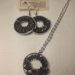 Nespresso kávékapszula ékszerszett szürke és fekete  kapszulákból, Ékszer, Ékszerszett, Újrahasznosított alapanyagból készült termékek, MESKA