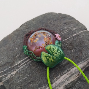 Koi medál, Aranyhal tavacska, Vízcsepp medál, Miniatűr koi ponty, Egyedi figurás ékszer - ékszer - nyaklánc - medálos nyaklánc - Meska.hu