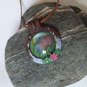 Betta medál, Betta tavacska, Vízcsepp medál, Miniatűr betta, Egyedi figurás ékszer - ékszer - nyaklánc - medálos nyaklánc - Meska.hu