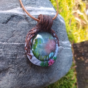 Betta medál, Betta tavacska, Vízcsepp medál, Miniatűr betta, Egyedi figurás ékszer - ékszer - nyaklánc - medálos nyaklánc - Meska.hu