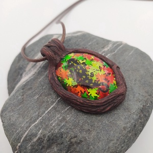 Szalamandrás medál, Szalamandra tavacska, Vízcsepp medál, Miniatűr szalamandra, Egyedi figurás ékszer - ékszer - nyaklánc - medálos nyaklánc - Meska.hu