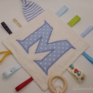 Címkerongyi, babrakendő-monogrammos, Játék & Sport, 3 éves kor alattiaknak, Alvóka & Rongyi, Varrás, Meska