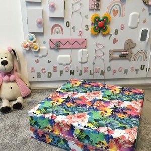 Padlópárna, ülésmagasító párna, vízlepergető huzattal  - Meska.hu