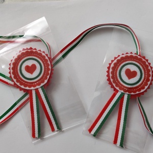 Filc kokárda - szívecskés - Meska.hu