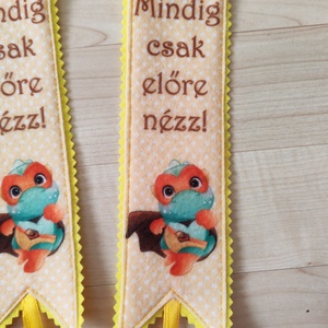 Filc könyvjelző - könyv & zene - könyvjelző - Meska.hu