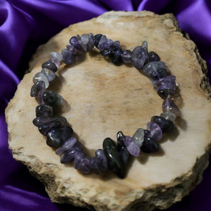 Ametiszt szemcsés ásványkarkötő, Ékszer, Karkötő, Ásványkarkötő, Ékszerkészítés, Gyöngyfűzés, gyöngyhímzés, MESKA