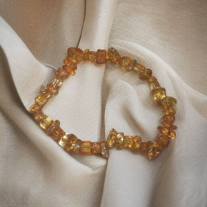 Színezett hegyikristály szemcsés ásványkarkötő, Ékszer, Karkötő, Ásványkarkötő, Ékszerkészítés, Gyöngyfűzés, gyöngyhímzés, MESKA