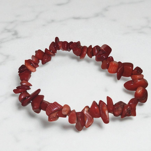 Korall szemcsés ásványkarkötő, Ékszer, Karkötő, Ásványkarkötő, Ékszerkészítés, Gyöngyfűzés, gyöngyhímzés, MESKA