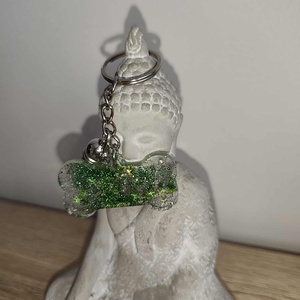 Zöld  álom Kutyacsont kulcstartó - táska & tok - kulcstartó & táskadísz - kulcstartó - Meska.hu