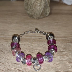  Szépséges karlnc szívecske medllal - ékszer - karkötő - charm karkötő - Meska.hu