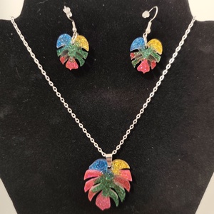 Színes falevél nyaklánc és fülbevaló szett  - ékszer - ékszerszett - Meska.hu