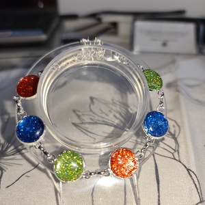 Színes karkötő  - ékszer - karkötő - lánc karkötő - Meska.hu