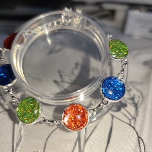 Színes karkötő  - ékszer - karkötő - lánc karkötő - Meska.hu