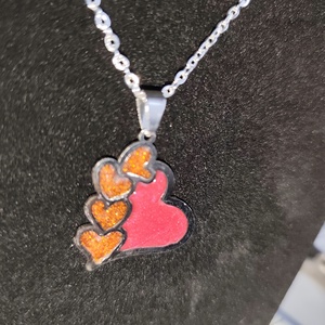 Szívecskés med�los nyakl�nc  - ékszer - nyaklánc - medálos nyaklánc - Meska.hu