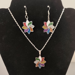 Színes virág ékszerszett - ékszer - nyaklánc - medálos nyaklánc - Meska.hu