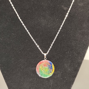 Szivárvány színű nyaklánc  - ékszer - nyaklánc - medálos nyaklánc - Meska.hu