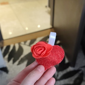 Szívecskés kulcstartó és táska dísz  - táska & tok - kulcstartó & táskadísz - kulcstartó - Meska.hu