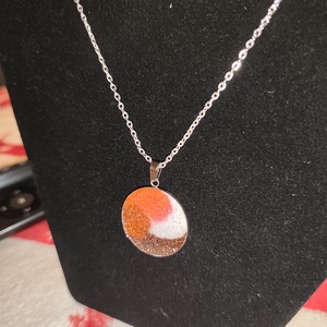 Többszínű csillogó nyaklánc  - ékszer - nyaklánc - medálos nyaklánc - Meska.hu