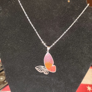 Pillangó nyaklánc  - ékszer - nyaklánc - medálos nyaklánc - Meska.hu