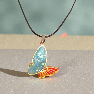 Pillangós nyaklánc , Ékszer, Nyaklánc, Medálos nyaklánc, Mindenmás, MESKA