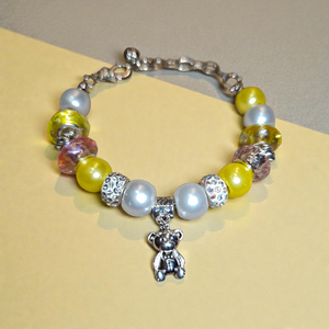 Layanna Gyermekvilág Karkötő, Ékszer, Karkötő, Karkötő medállal, Gyöngyfűzés, gyöngyhímzés, MESKA