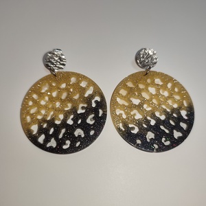 Arany fekete fülbevaló  - ékszer - fülbevaló - lógó fülbevaló - Meska.hu