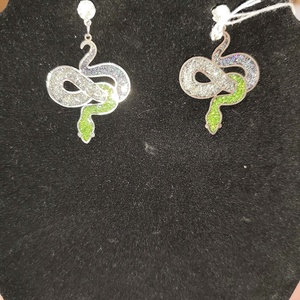 Kígyós Fülbevaló - ékszer - fülbevaló - lógó fülbevaló - Meska.hu