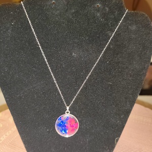 Kék pink csillogó nyaklánc - ékszer - nyaklánc - medálos nyaklánc - Meska.hu