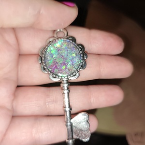 Kulcs alakú nyaklánc medállal - ékszer - nyaklánc - medálos nyaklánc - Meska.hu