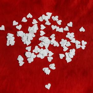 Szivecske konfettik Valentin-napra - otthon & életmód - dekoráció - dísztárgy - Meska.hu