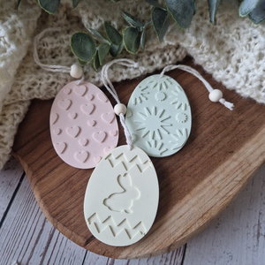 Húsvéti kerámia függődísz szett 6db-os pasztell tojások - ünnepi díszek, dekorációk - húsvéti díszek és dekorációk - húsvéti ablakdíszek - Meska.hu