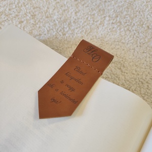 Valódi bőr könyvjelző - Egyedi mintával - könyv & zene - könyvjelző - Meska.hu