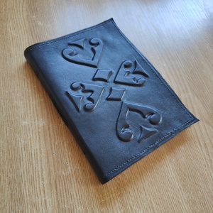 Éjfekete Domborított Bőr Napló � Egyedi, Archaikus Kézi Fűzéssel (Special Edition) - Meska.hu