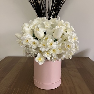 Tavaszi virágbox - selyemvirág - otthon & életmód - virágdekoráció - virágok - virágbox - Meska.hu