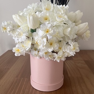 Tavaszi virágbox - selyemvirág - Meska.hu