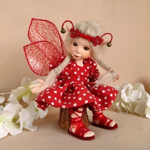 Piros pöttyös, copfos porcelán tündérke - KATINKA, Otthon & Életmód, Dekoráció, Manók, Baba-és bábkészítés, Szobrászat, MESKA