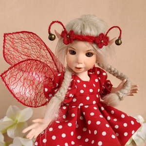 Piros pöttyös, copfos porcelán tündérke - KATINKA - otthon & életmód - dekoráció - manók - Meska.hu