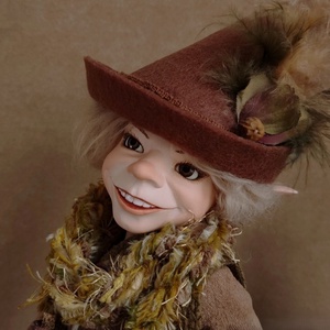 Horgász kobold: SAMSON - porcelán, mozgatható  - otthon & életmód - dekoráció - manók - Meska.hu